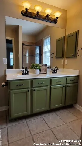 533 THOREAU TRL Schertz, TX 78154