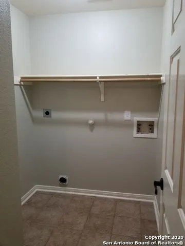 533 THOREAU TRL Schertz, TX 78154
