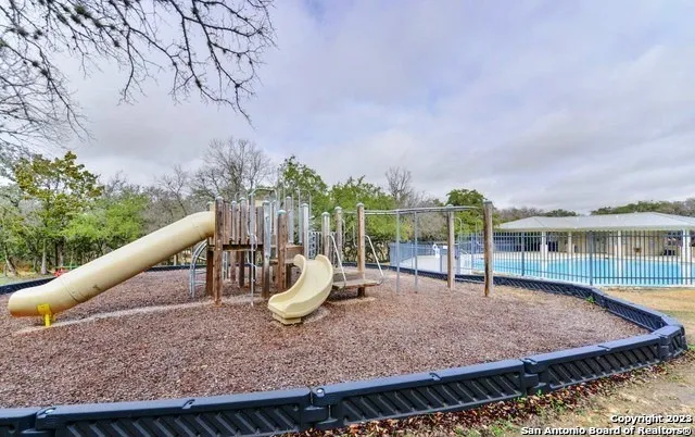 533 THOREAU TRL Schertz, TX 78154