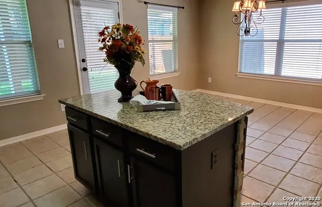 533 THOREAU TRL Schertz, TX 78154