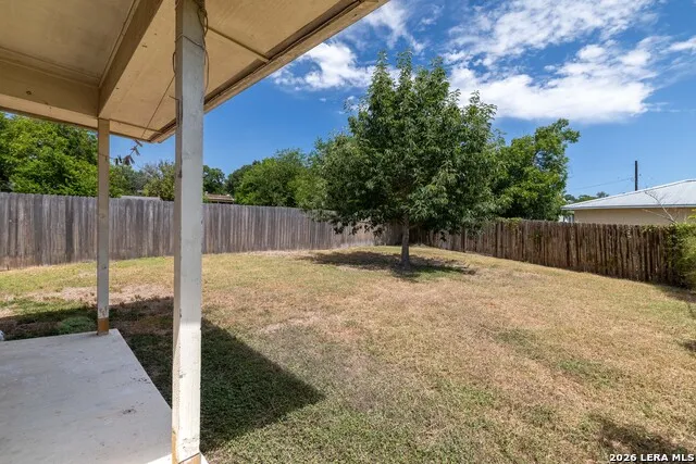 2740 MAPLE TREE RD New Braunfels, TX 78130