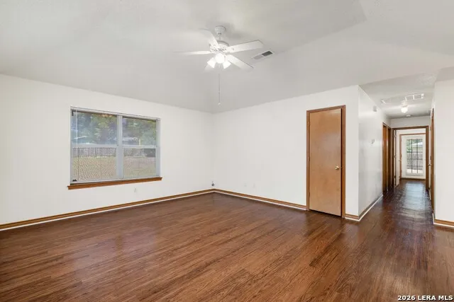 2740 MAPLE TREE RD New Braunfels, TX 78130