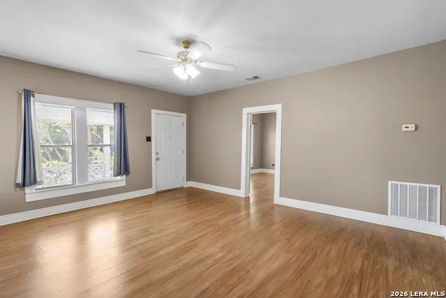 412 S 4TH ST Kenedy, TX 78119