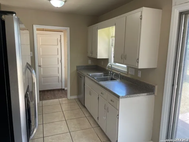 459 Kate Schenck San Antonio, TX 78223