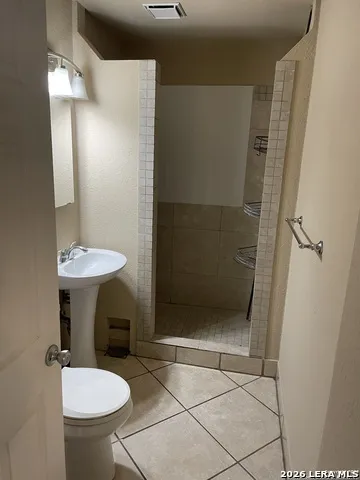 459 Kate Schenck San Antonio, TX 78223
