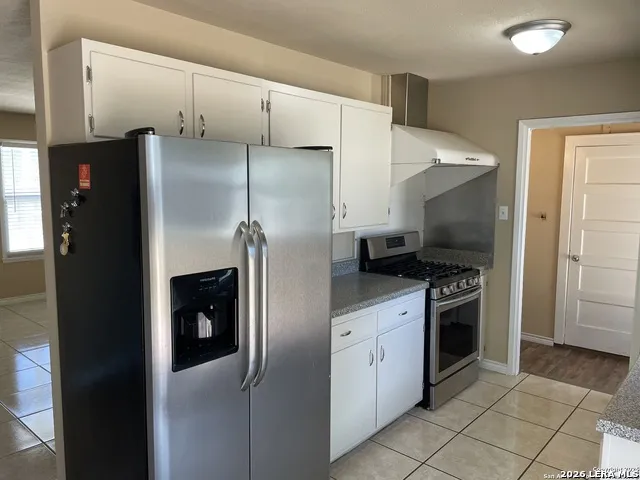 459 Kate Schenck San Antonio, TX 78223