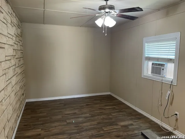 459 Kate Schenck San Antonio, TX 78223