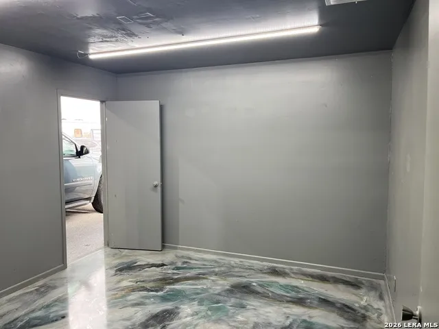 5540 DIETRICH RD San Antonio, TX 78219