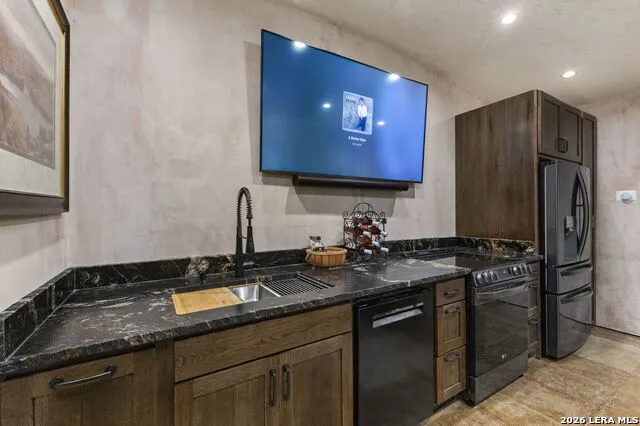 7231 STONEWALL ## 6109 San Antonio, TX 78256