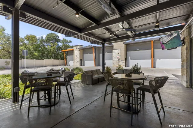 7231 STONEWALL ## 6109 San Antonio, TX 78256