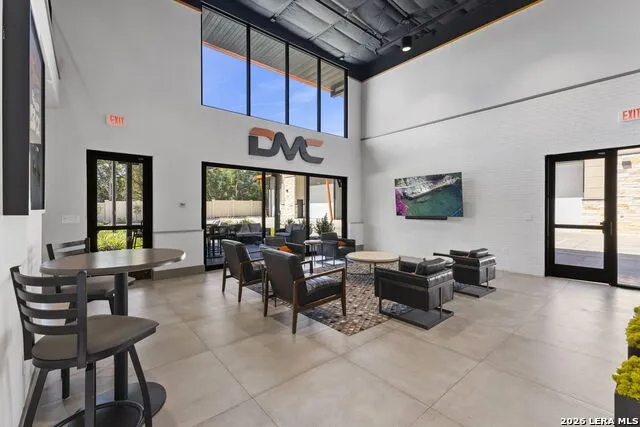 7231 STONEWALL ## 6109 San Antonio, TX 78256