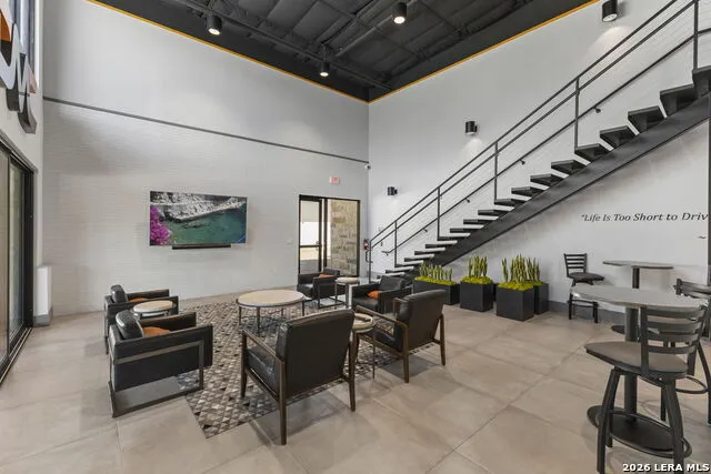 7231 STONEWALL ## 6109 San Antonio, TX 78256