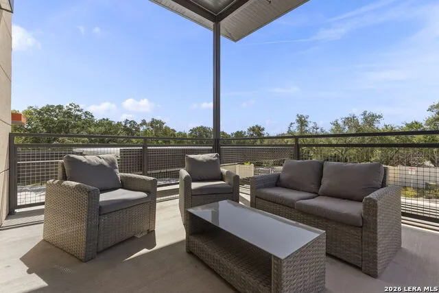 7231 STONEWALL ## 6109 San Antonio, TX 78256