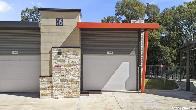 7231 STONEWALL ## 6109 San Antonio, TX 78256