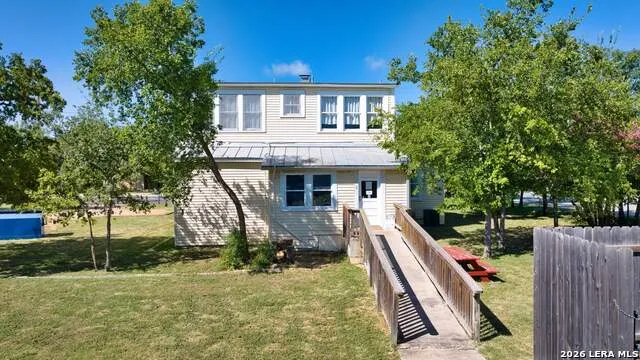 1016 Main #1 Kerrville, TX 78028