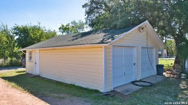 1016 Main #1 Kerrville, TX 78028