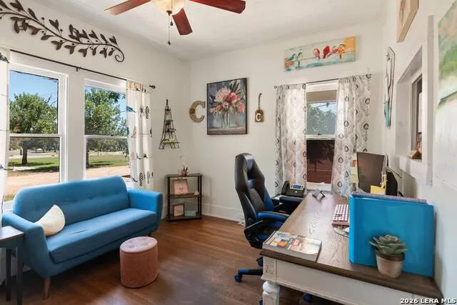 1016 Main #1 Kerrville, TX 78028