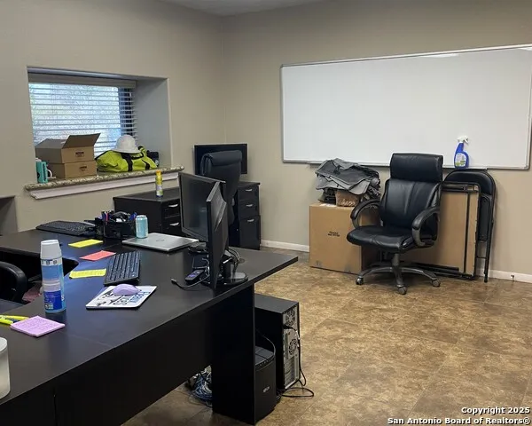 210 Cherry Pearsall, TX 78061