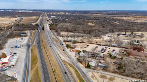 13486 Interstate 35