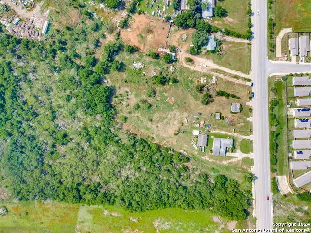 186 Foster Rd San Antonio, TX 78219