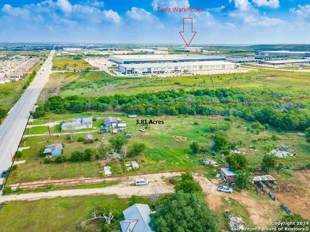 186 Foster Rd San Antonio, TX 78219