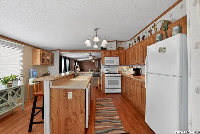 1721 LAKESHORE DR N Bandera, TX 78003