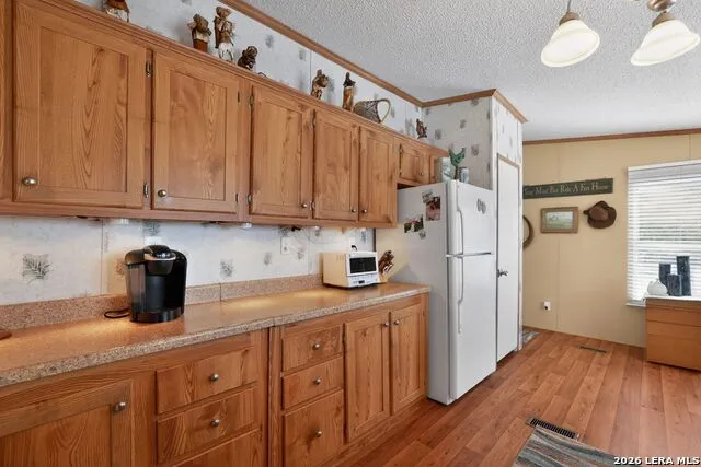1721 LAKESHORE DR N Bandera, TX 78003