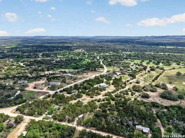 1721 LAKESHORE DR N Bandera, TX 78003