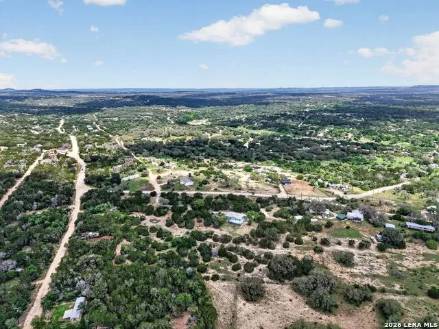 1721 LAKESHORE DR N Bandera, TX 78003
