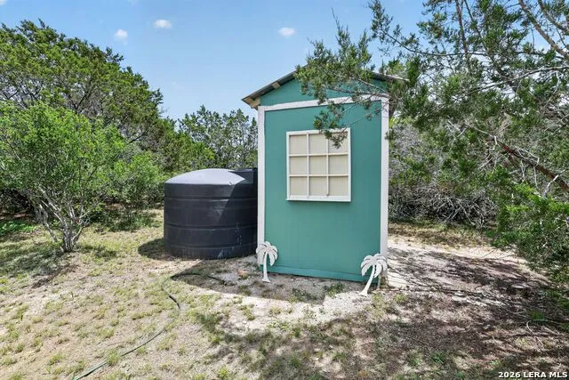1721 LAKESHORE DR N Bandera, TX 78003