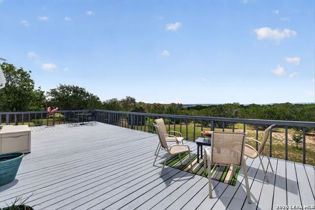 1721 LAKESHORE DR N Bandera, TX 78003
