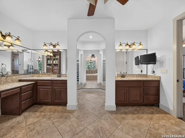 2131 Owl Branch Canyon Lake, TX 78133