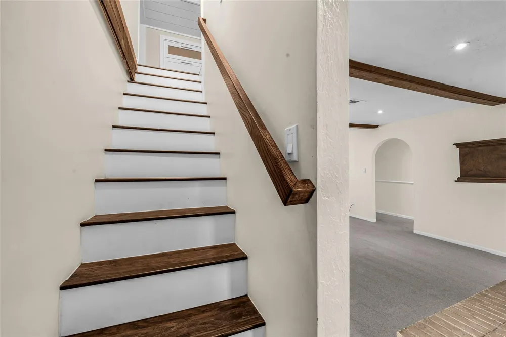 8043 Zimmermann Drive Houston, TX 77088