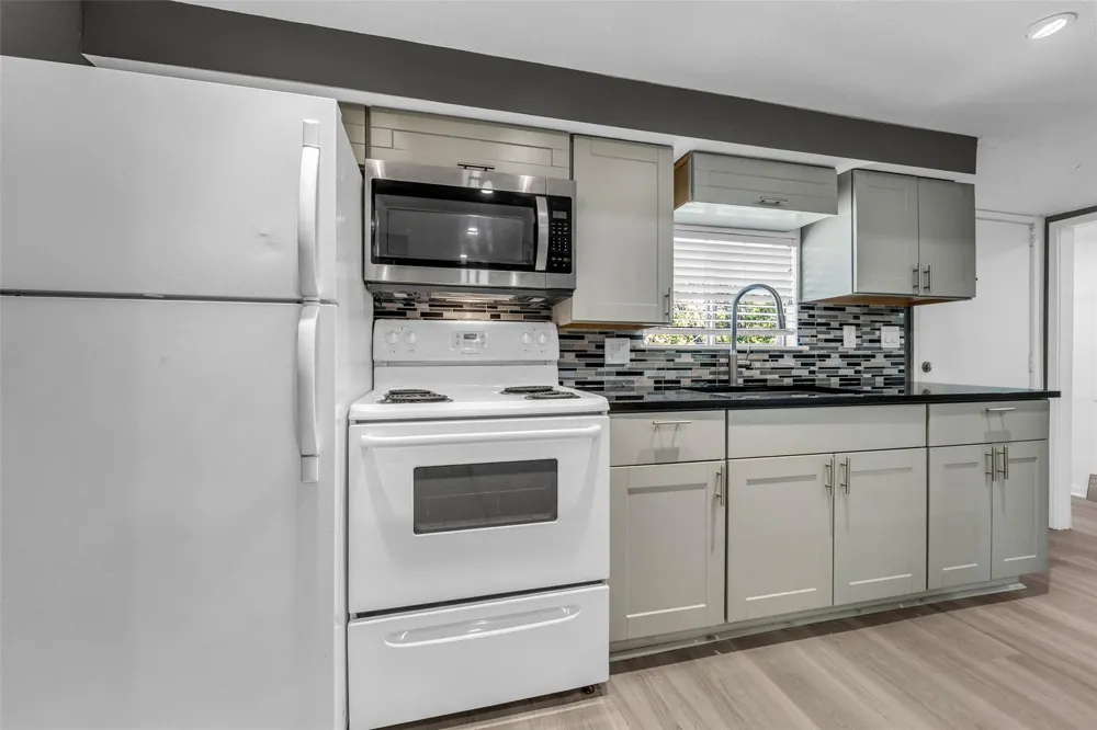 8043 Zimmermann Drive Houston, TX 77088