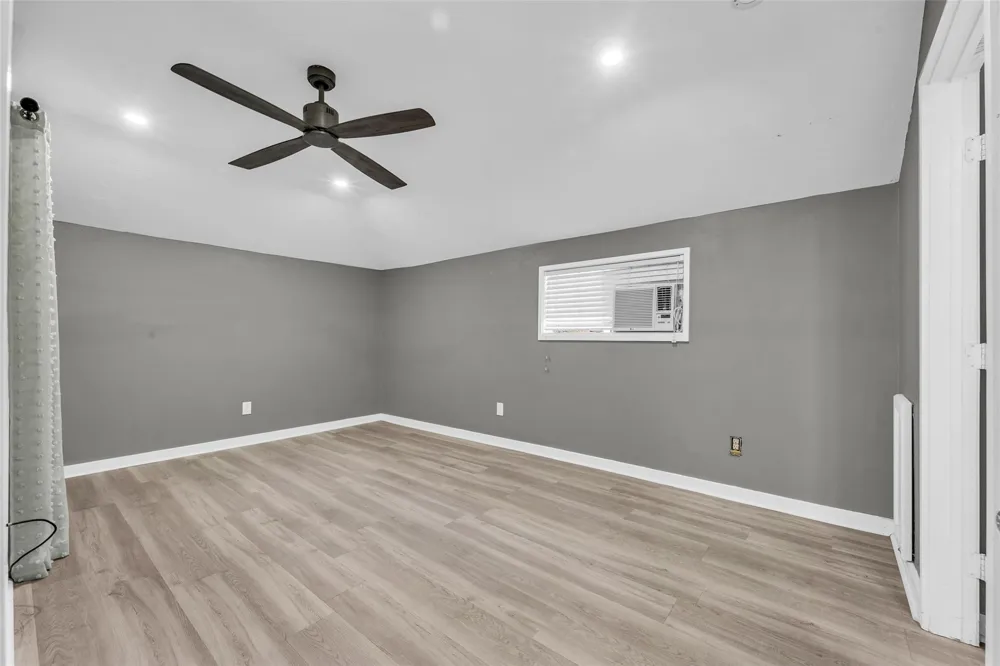 8043 Zimmermann Drive Houston, TX 77088