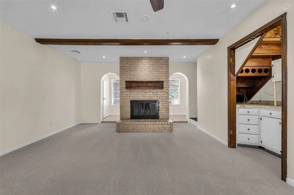 8043 Zimmermann Drive Houston, TX 77088