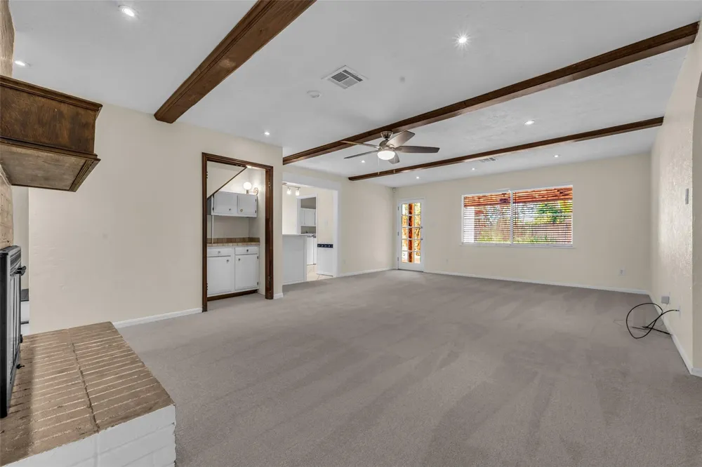 8043 Zimmermann Drive Houston, TX 77088