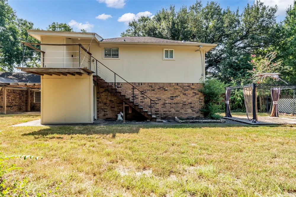 8043 Zimmermann Drive Houston, TX 77088