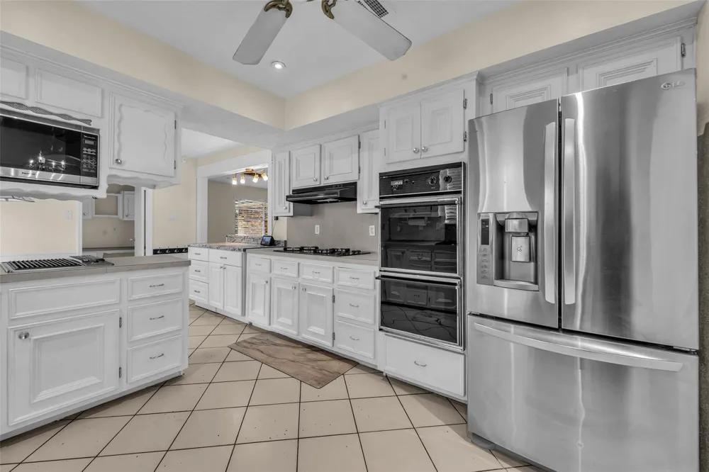 8043 Zimmermann Drive Houston, TX 77088