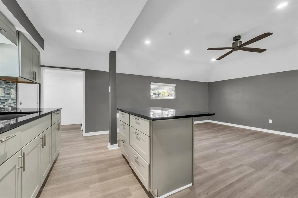8043 Zimmermann Drive Houston, TX 77088