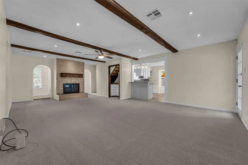 8043 Zimmermann Drive Houston, TX 77088
