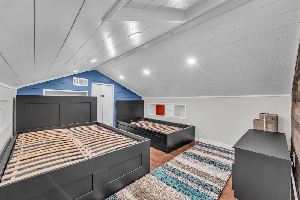 8043 Zimmermann Drive Houston, TX 77088