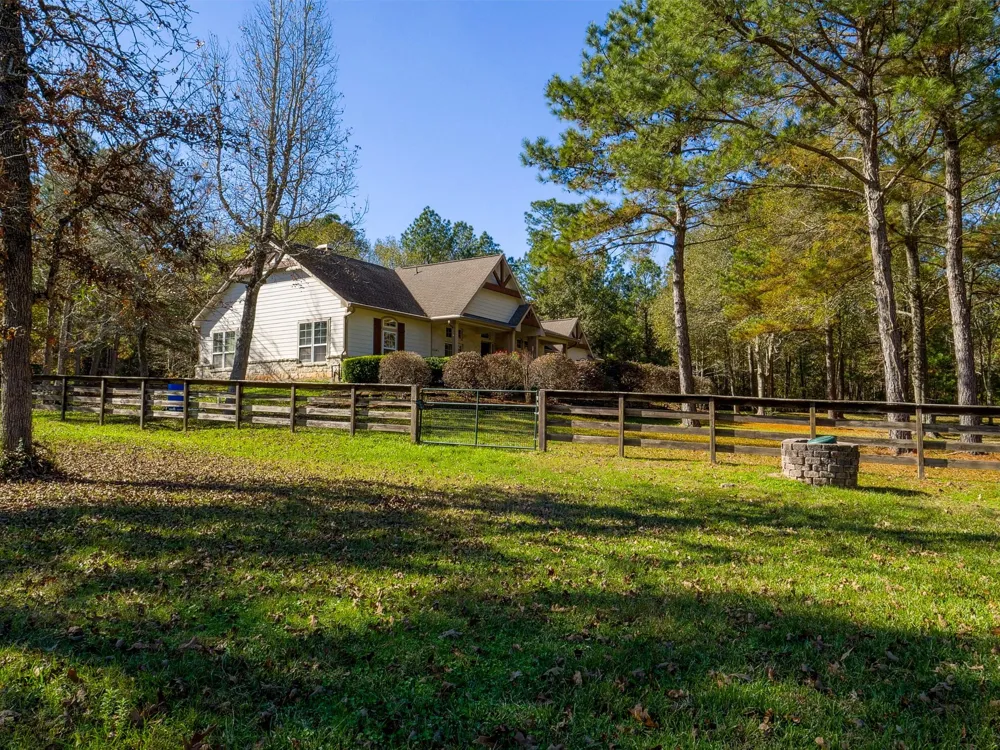 26173 Crown Ranch Boulevard Montgomery, TX 77316