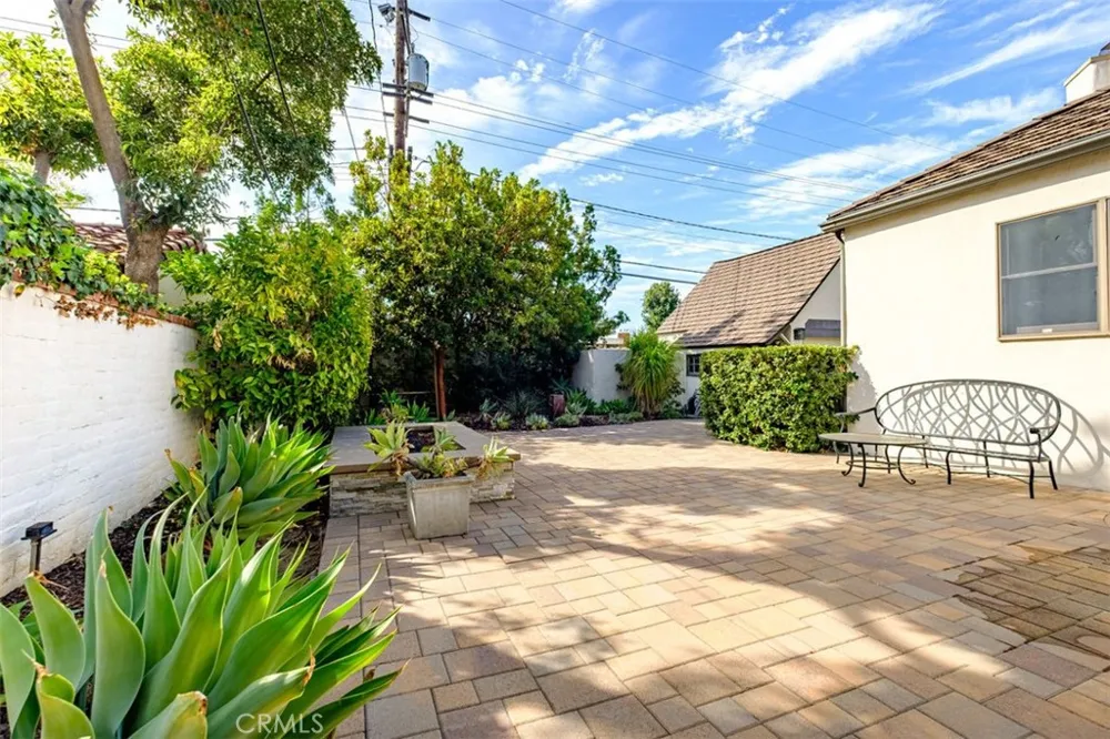 2490 Cumberland San Marino, CA 91108