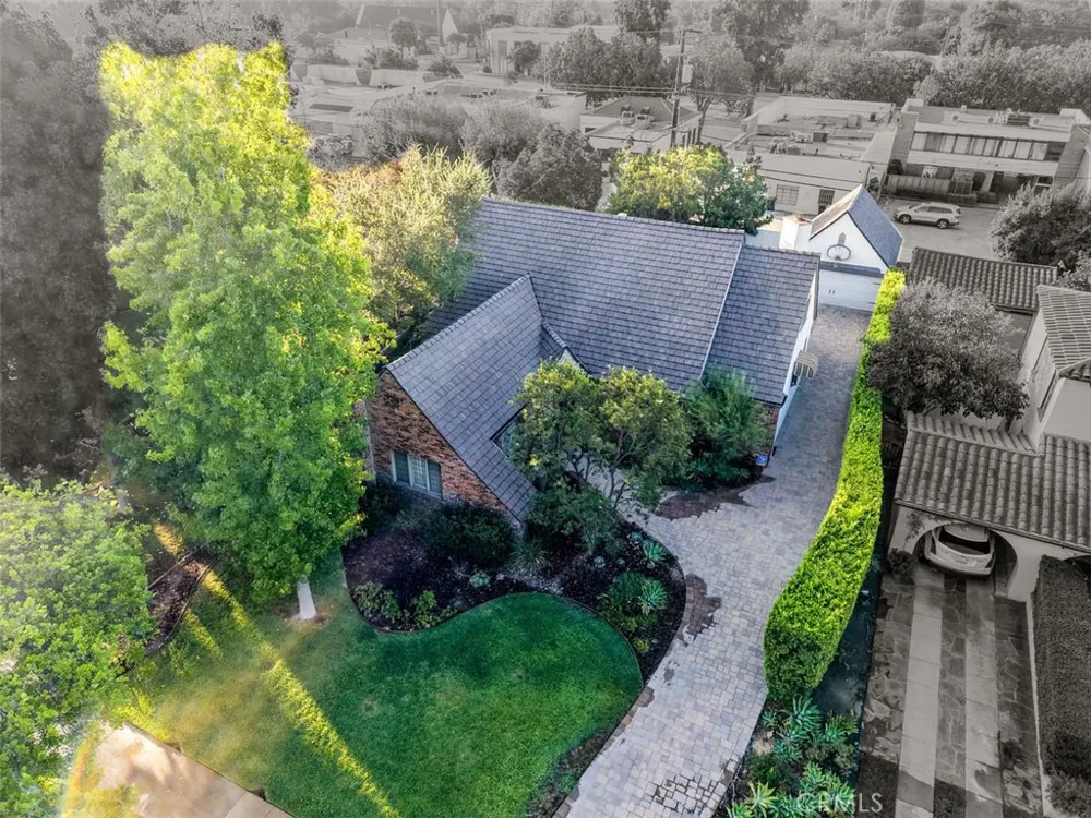 2490 Cumberland San Marino, CA 91108