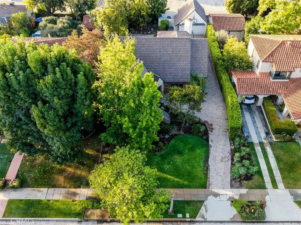 2490 Cumberland San Marino, CA 91108