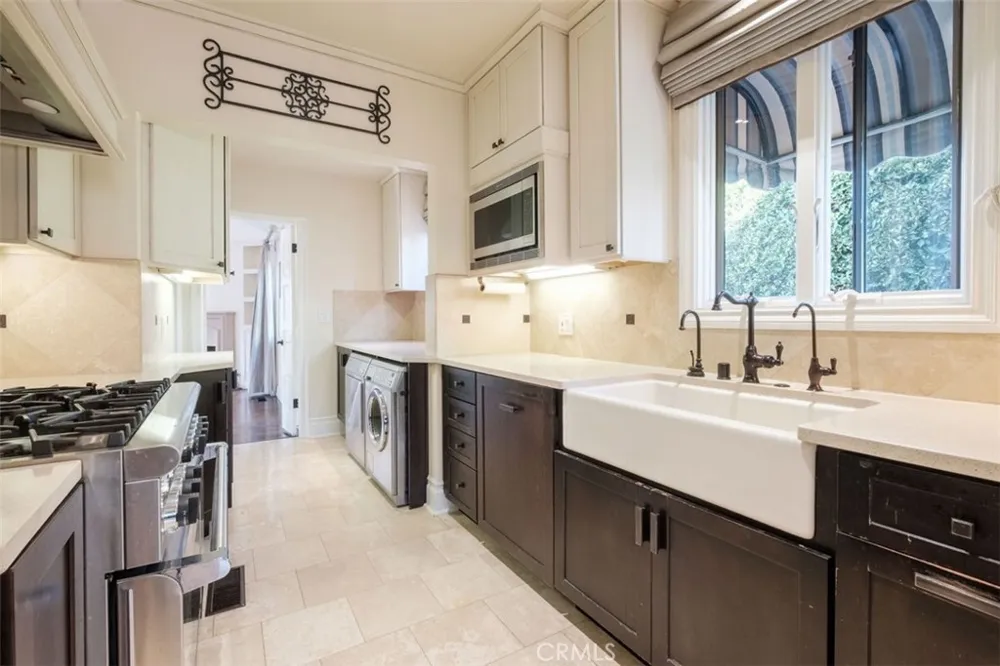 2490 Cumberland San Marino, CA 91108