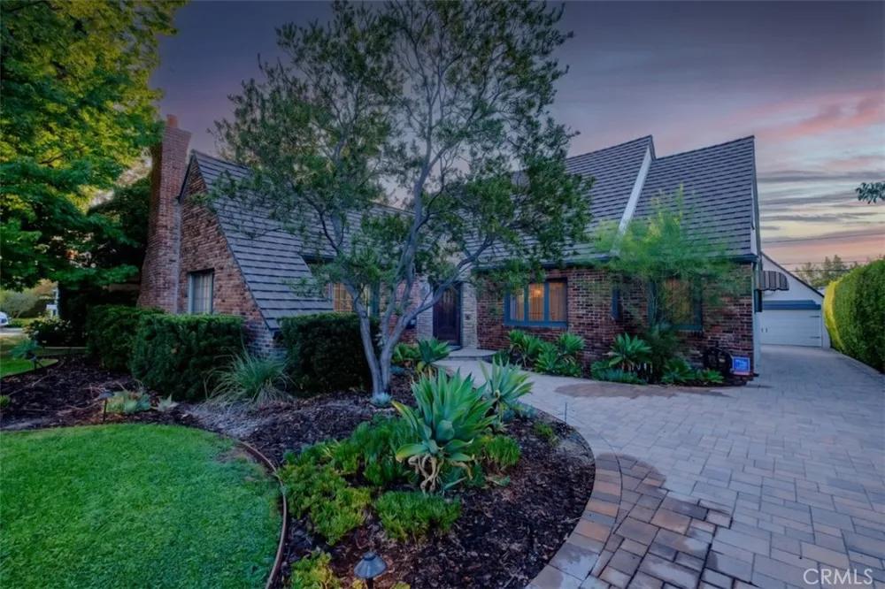 2490 Cumberland San Marino, CA 91108