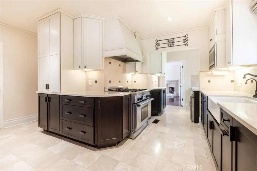 2490 Cumberland San Marino, CA 91108