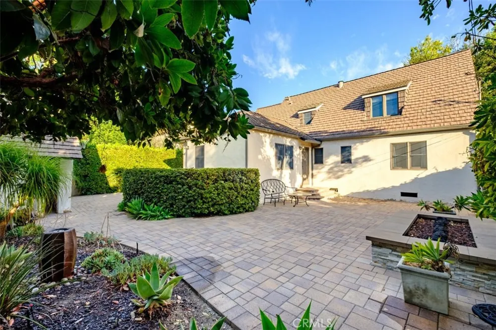 2490 Cumberland San Marino, CA 91108